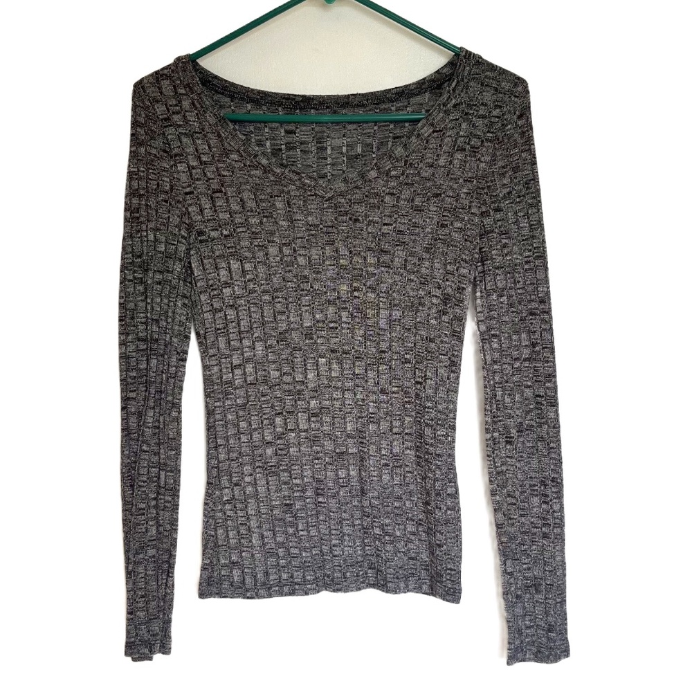 Long Sleeve V-neck Top